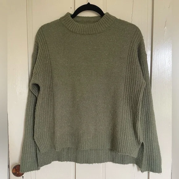 Garage Green Crew Neck Sweater with Ribbed Texture Essential Basic Work Casual - Picture 2 of 14